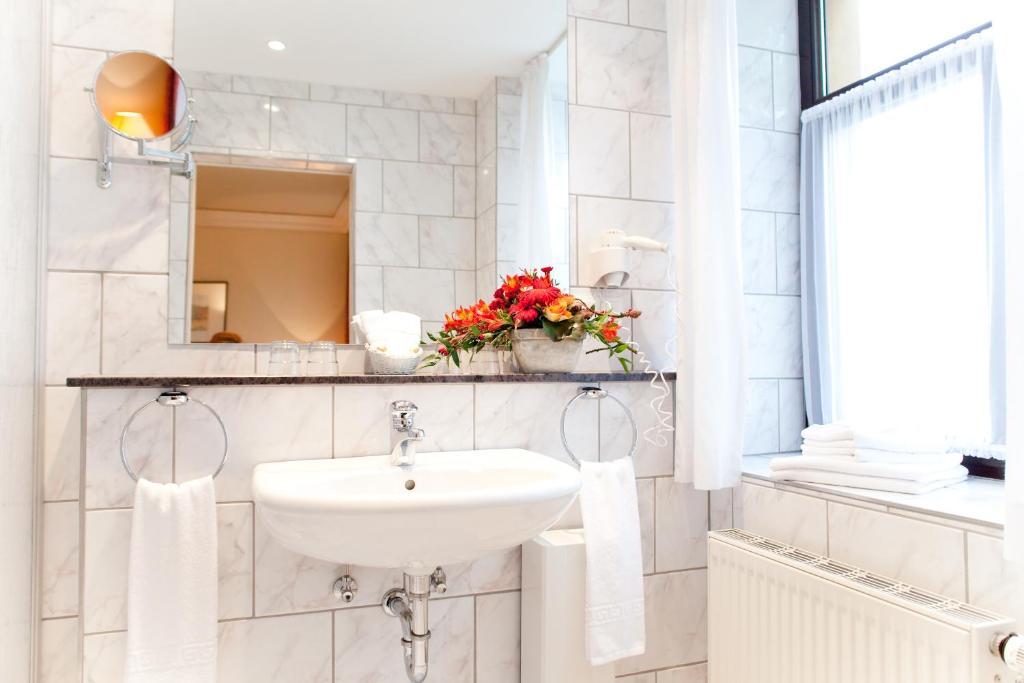 Hotel Weisses Ross Мариенберг Номер фото